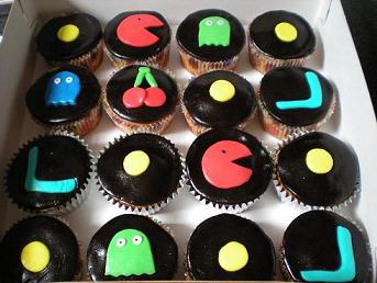 LAN cupcakes pacman