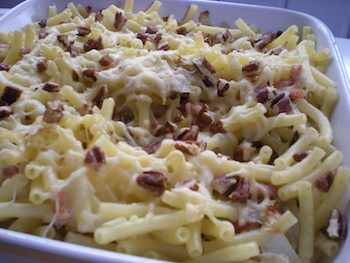 macaroni-witloofgratin met spekreepjes